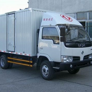 5噸箱式貨車 長(zhǎng)8.5米寬2.5米高2.5米